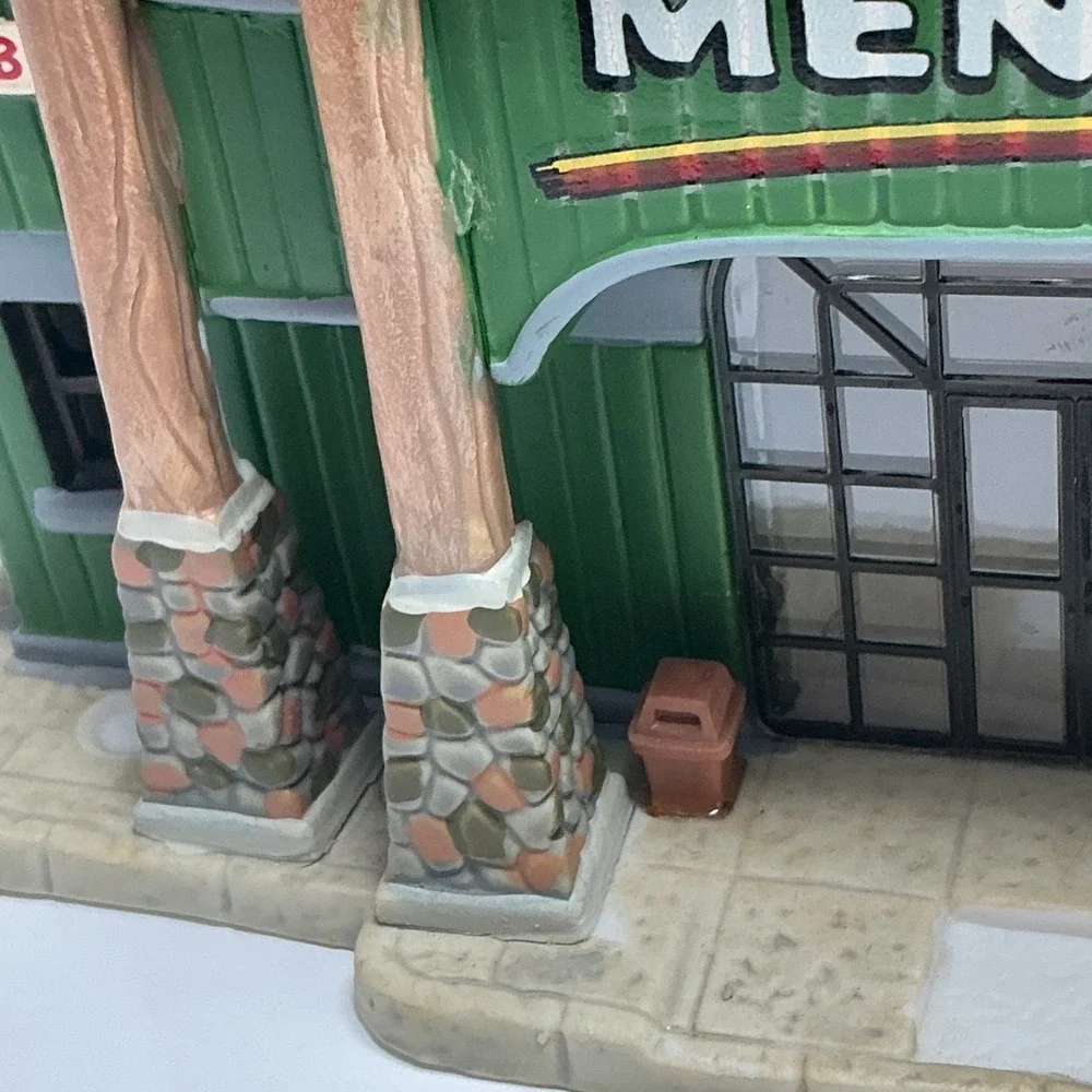 Rare Lemax MENARDS Store Building Rare 2006 w Light Cord No Box Read Description